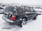 ✅ 2001 Infiniti QX4 Luxury • VIN: JNRDR09Y11W219807 • Лот: 43819596. Опубликован ранее на IAAI с пробегом 219 528 миль. Бесплатный доступ к архиву аукционных продаж из США и подробный отчёт об истории автомобиля на DreamBid. Изображение 4.