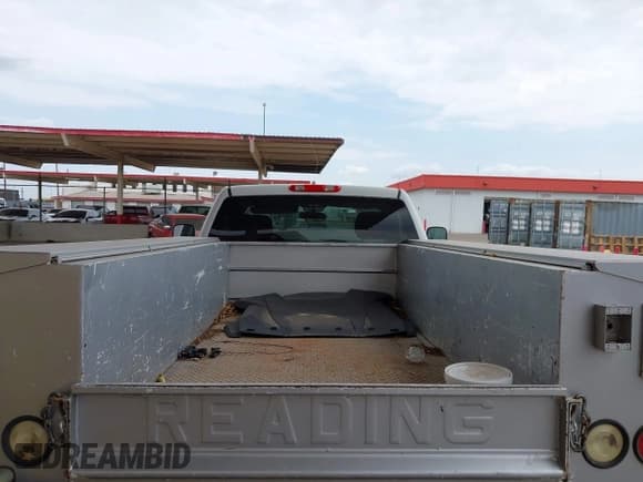 ✅ 2012 Chevrolet Silverado 2500HD Work Truck • VIN: 1GC0CVCG0CF142086 • Lot: 42761543. Wystawiony na IAAI z przebiegiem 159 598 mil. Bezpłatny archiwum sprzedaży aukcyjnych z USA i szczegółowy raport historii pojazdu na DreamBid. Zdjęcie 8.