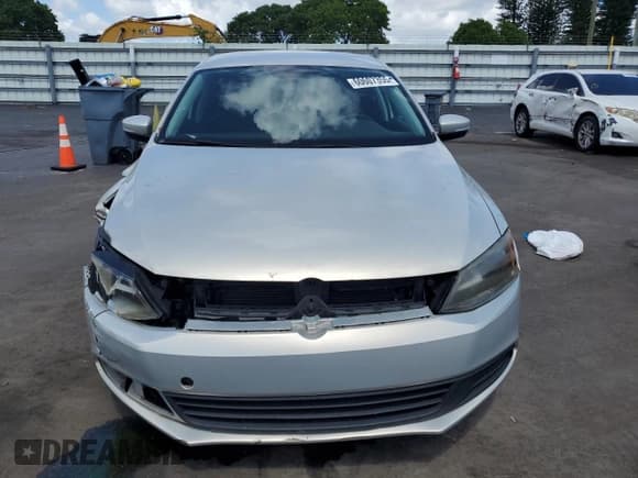 ✅ 2011 Volkswagen Jetta SE • VIN: 3VWDZ7AJ2BM356048 • Lot: 60607355. Listed on Copart with 226,949 mi. Free auction sales archive from the USA and detailed vehicle history report at DreamBid. Image 5.