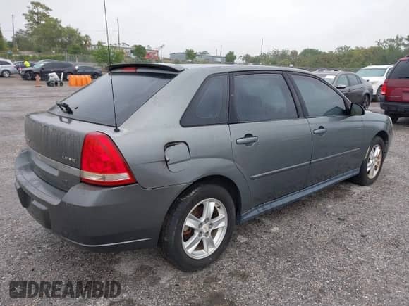 2005 Chevrolet Malibu Maxx LS с VIN 1G1ZT648X5F110908, выставлен на аукционе IAAI как лот 41970885 с пробегом 175 547 миль миль и . История ставок и продаж доступна на DreamBid. Изображение 4.
