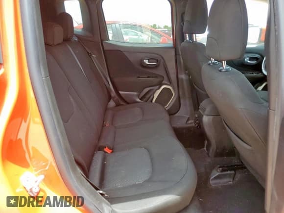 ✅ 2017 Jeep Renegade Latitude • VIN: ZACCJABB6HPG39410 • Lot: 60734725. Wystawiony na Copart z przebiegiem 147 634 mil. Bezpłatny archiwum sprzedaży aukcyjnych z USA i szczegółowy raport historii pojazdu na DreamBid. Zdjęcie 11.