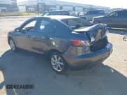 ✅ 2010 Mazda 3 i Touring • VIN: JM1BL1SF1A1108792 • Lot: 43605638. Wystawiony na IAAI z przebiegiem 138 420 mil. Bezpłatny archiwum sprzedaży aukcyjnych z USA i szczegółowy raport historii pojazdu na DreamBid. Zdjęcie 3.