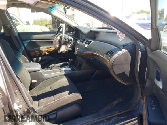 ✅ 2011 Honda Accord EX • VIN: 1HGCP2F75BA006996 • Lot: 43494617. Listed on IAAI with 180,218 mi. Free auction sales archive from the USA and detailed vehicle history report at DreamBid. Image 5.