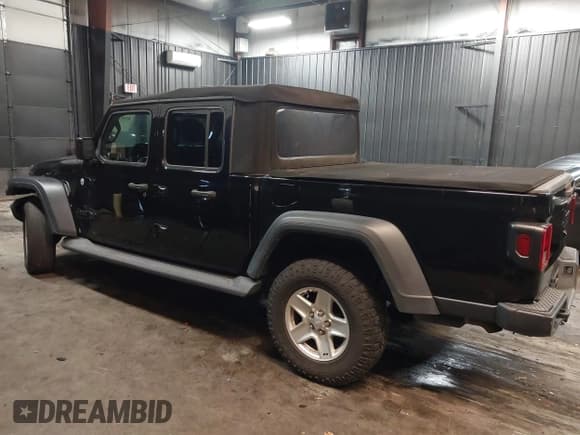 ✅ 2020 Jeep Gladiator Sport S • VIN: 1C6HJTAG8LL122077 • Лот: 41352237. Опубликован ранее на IAAI с пробегом 41 185 миль. Бесплатный доступ к архиву аукционных продаж из США и подробный отчёт об истории автомобиля на DreamBid. Изображение 3.