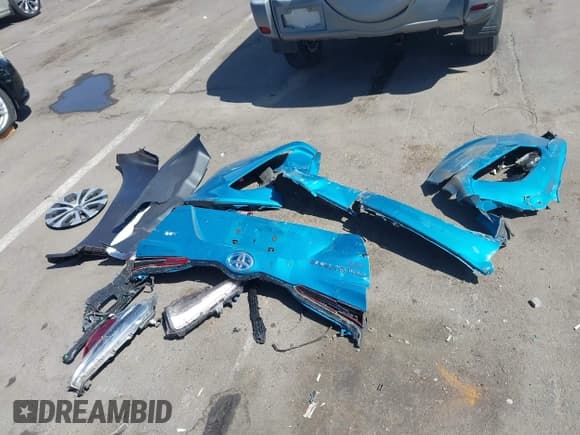 ✅ 2022 Toyota Prius LE • VIN: JTDKAMFP7N3205631 • Лот: 42378502. Опубликован ранее на IAAI с пробегом Не указан. Бесплатный доступ к архиву аукционных продаж из США и подробный отчёт об истории автомобиля на DreamBid. Изображение 11.