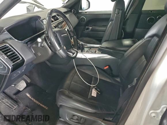 ✅ 2018 Land Rover Range Rover Sport • VIN: SALWR2RE6JA800056 • Lot: 92567345. Wystawiony na Copart z przebiegiem 73 582 mil. Bezpłatny archiwum sprzedaży aukcyjnych z USA i szczegółowy raport historii pojazdu na DreamBid. Zdjęcie 7.