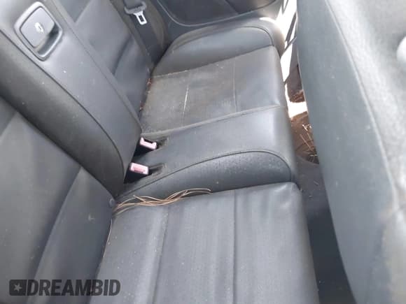 ✅ 2010 Volkswagen Eos • VIN: WVWAA7AH1AV011561 • Лот: 42676740. Опубликован ранее на IAAI с пробегом 118 958 миль. Бесплатный доступ к архиву аукционных продаж из США и подробный отчёт об истории автомобиля на DreamBid. Изображение 8.