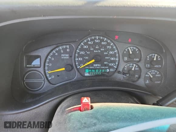 2001 GMC Sierra 1500 SL с VIN 1GTEC14V11E124615, выставлен на аукционе Copart как лот 91309965 с пробегом 255 933 миль миль и Чистый • Clean title. История ставок и продаж доступна на DreamBid. Изображение 9.