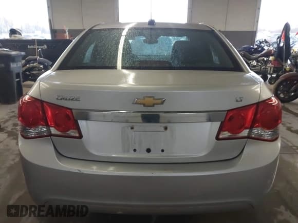✅ 2016 Chevrolet Cruze LT • VIN: 1G1PE5SB7G7143842 • Лот: 43563336. Опубликован ранее на IAAI с пробегом 112 084 миль. Бесплатный доступ к архиву аукционных продаж из США и подробный отчёт об истории автомобиля на DreamBid. Изображение 17.