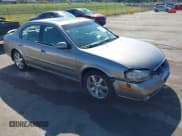 ✅ 2003 Nissan Maxima GLE • VIN: JN1DA31A73T411604 • Лот: 43372016. Опубликован ранее на IAAI с пробегом 111 798 миль. Бесплатный доступ к архиву аукционных продаж из США и подробный отчёт об истории автомобиля на DreamBid. Изображение 1.