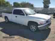 ✅ 2000 Dodge Dakota Sport • VIN: 1B7GL22N5YS544651 • Lot: 84993785. Wystawiony na Copart z przebiegiem 137 008 mil. Bezpłatny archiwum sprzedaży aukcyjnych z USA i szczegółowy raport historii pojazdu na DreamBid. Zdjęcie 4.