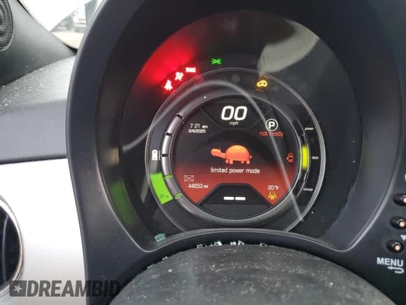 ✅ 2016 FIAT 500e • VIN: 3C3CFFGE0GT136145 • Lot: 43644295. Listed on Copart with 44,653 mi. Free auction sales archive from the USA and detailed vehicle history report at DreamBid. Image 9.