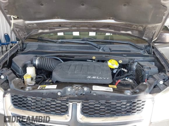 ✅ 2016 Dodge Grand Caravan SXT • VIN: 2C4RDGCG8GR279114 • Lot: 43400562. Listed on IAAI with 130,331 mi. Free auction sales archive from the USA and detailed vehicle history report at DreamBid. Image 10.