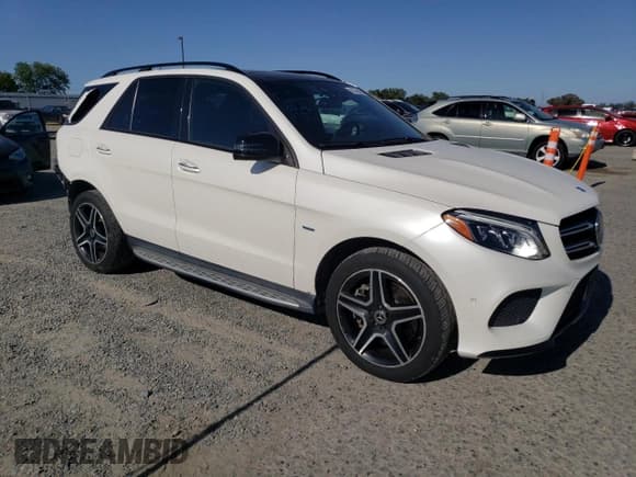 ✅ 2018 Mercedes-Benz GLE 550e • VIN: 4JGDA6DB2JB035427 • Лот: 57549365. Опубликован ранее на Copart с пробегом 67 141 миль. Бесплатный доступ к архиву аукционных продаж из США и подробный отчёт об истории автомобиля на DreamBid. Изображение 4.
