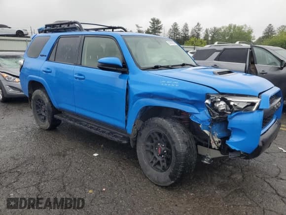 ✅ 2019 Toyota 4Runner • VIN: JTEBU5JR1K5610787 • Lot: 57474755. Listed on Copart with 76,124 mi. Free auction sales archive from the USA and detailed vehicle history report at DreamBid. Image 4.