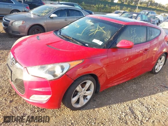 ✅ 2014 Hyundai Veloster • VIN: KMHTC6AD1EU192968 • Lot: 43274006. Wystawiony na IAAI z przebiegiem Nie podano. Bezpłatny archiwum sprzedaży aukcyjnych z USA i szczegółowy raport historii pojazdu na DreamBid. Zdjęcie 2.