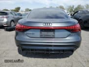 ✅ 2023 Audi e-tron GT Premium Plus • VIN: WAUCJBFWXP7008476 • Lot: 51587884. Wystawiony na Copart z przebiegiem 2 421 mil. Bezpłatny archiwum sprzedaży aukcyjnych z USA i szczegółowy raport historii pojazdu na DreamBid. Zdjęcie 6.