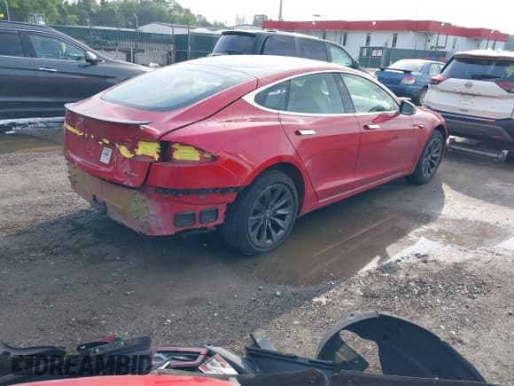 ✅ 2020 Tesla Model S Long Range • VIN: 5YJSA1E25LF396213 • Lot: 42383231. Listed on IAAI with 73,125 mi. Free auction sales archive from the USA and detailed vehicle history report at DreamBid. Image 4.
