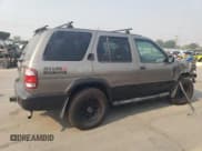 ✅ 2001 Nissan Pathfinder LE • VIN: JN8DR09Y81W605290 • Lot: 69449044. Wystawiony na Copart z przebiegiem 178 569 mil. Bezpłatny archiwum sprzedaży aukcyjnych z USA i szczegółowy raport historii pojazdu na DreamBid. Zdjęcie 3.
