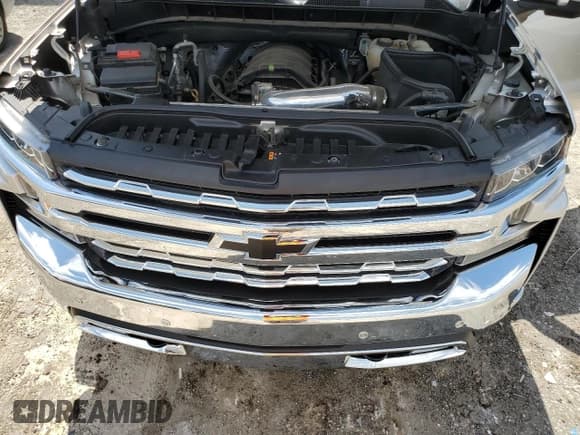 ✅ 2019 Chevrolet Silverado 1500 LTZ • VIN: 3GCUYGED4KG135771 • Лот: 71787264. Опубликован ранее на Copart с пробегом 96 229 миль. Бесплатный доступ к архиву аукционных продаж из США и подробный отчёт об истории автомобиля на DreamBid. Изображение 11.