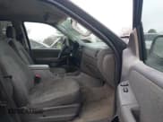 ✅ 2004 Ford Explorer XLS • VIN: 1FMZU72K64UA30908 • Lot: 43730390. Wystawiony na IAAI z przebiegiem 141 274 mil. Bezpłatny archiwum sprzedaży aukcyjnych z USA i szczegółowy raport historii pojazdu na DreamBid. Zdjęcie 5.