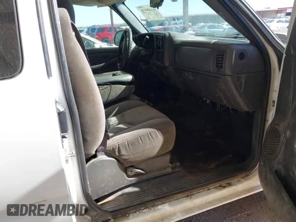 ✅ 2007 Chevrolet Silverado 1500 Work Truck • VIN: 1GCEK19V37Z186739 • Lot: 43498078. Wystawiony na IAAI z przebiegiem 343 643 mil mil. Skorzystaj z bezpłatnego archiwum sprzedaży aukcyjnych z USA i zobacz szczegółowy raport historii pojazdu na DreamBid. Zdjęcie 5.