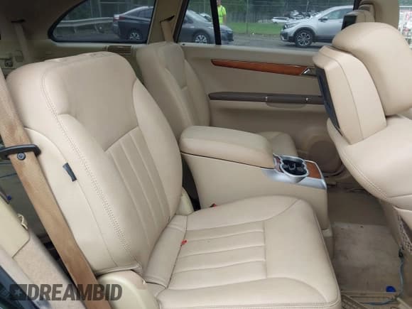 ✅ 2007 Mercedes-Benz R 3.5L • VIN: 4JGCB65E87A055777 • Lot: 43032764. Listed on IAAI with 193,315 mi. Free auction sales archive from the USA and detailed vehicle history report at DreamBid. Image 8.