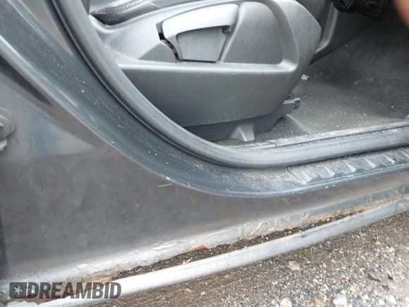 ✅ 2013 GMC Terrain SLT • VIN: 2GKFLXE34D6357969 • Lot: 42628061. Listed on IAAI with 171,704 mi. Free auction sales archive from the USA and detailed vehicle history report at DreamBid. Image 13.