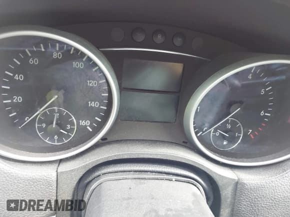 ✅ 2009 Mercedes-Benz GL 450 • VIN: 4JGBF71EX9A515066 • Lot: 42165123. Wystawiony na IAAI z przebiegiem Nie podano. Bezpłatny archiwum sprzedaży aukcyjnych z USA i szczegółowy raport historii pojazdu na DreamBid. Zdjęcie 7.