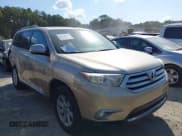 ✅ 2013 Toyota Highlander SE • VIN: 5TDZK3EH4DS135406 • Лот: 43170302. Опубликован ранее на IAAI с пробегом 238 486 миль. Бесплатный доступ к архиву аукционных продаж из США и подробный отчёт об истории автомобиля на DreamBid. Изображение 13.