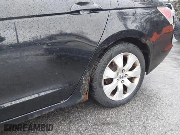 ✅ 2008 Honda Accord EX • VIN: 1HGCP26718A090114 • Лот: 43673946. Опубликован ранее на IAAI с пробегом 212 096 миль. Бесплатный доступ к архиву аукционных продаж из США и подробный отчёт об истории автомобиля на DreamBid. Изображение 12.