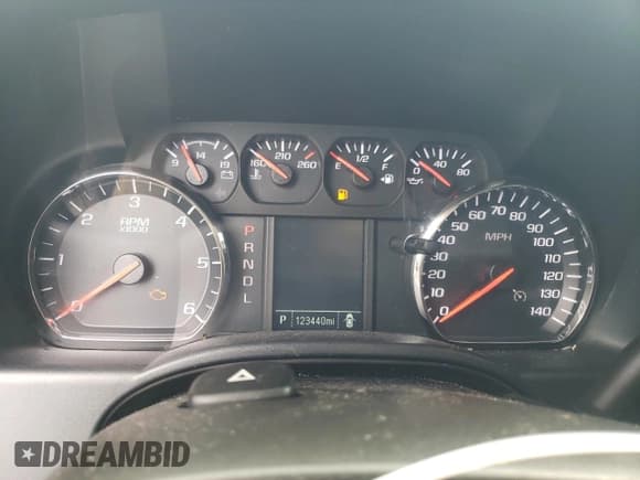 ✅ 2018 Chevrolet Silverado 1500 Custom • VIN: 3GCPCPEC2JG576316 • Лот: 70363234. Опубликован ранее на Copart с пробегом 123 440 миль. Бесплатный доступ к архиву аукционных продаж из США и подробный отчёт об истории автомобиля на DreamBid. Изображение 9.