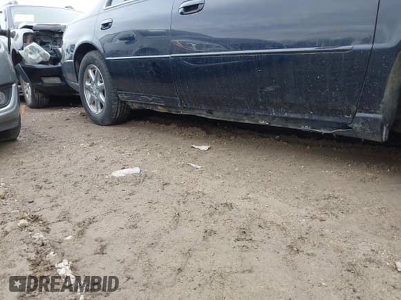 ✅ 1999 Cadillac Seville Touring STS • VIN: 1G6KY5493XU913994 • Лот: 41780695. Опубликован ранее на IAAI с пробегом 60 375 миль. Бесплатный доступ к архиву аукционных продаж из США и подробный отчёт об истории автомобиля на DreamBid. Изображение 13.