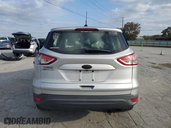 ✅ 2015 Ford Escape S • VIN: 1FMCU0F77FUB24849 • Лот: 85757145. Опубликован ранее на Copart с пробегом 221 530 миль. Бесплатный доступ к архиву аукционных продаж из США и подробный отчёт об истории автомобиля на DreamBid. Изображение 6.