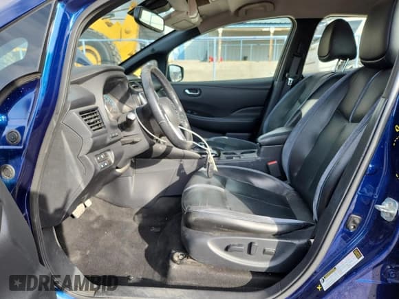 ✅ 2019 Nissan LEAF SL Plus • VIN: 1N4BZ1CPXKC319281 • Lot: 85524205. Wystawiony na Copart z przebiegiem 67 980 mil. Bezpłatny archiwum sprzedaży aukcyjnych z USA i szczegółowy raport historii pojazdu na DreamBid. Zdjęcie 7.