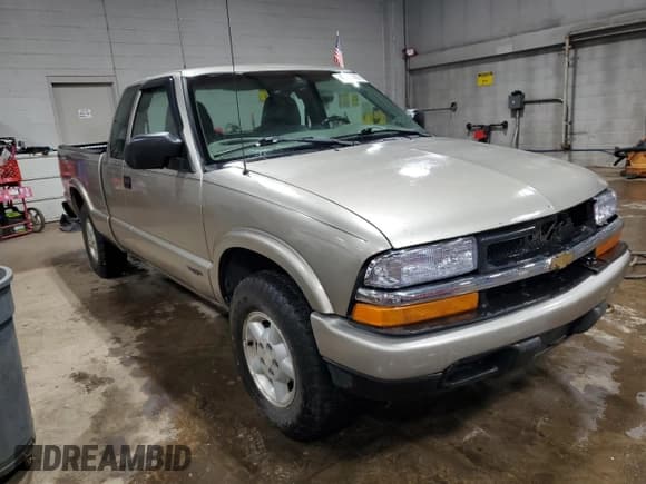 ✅ 2003 Chevrolet S-10 LS • VIN: 1GCDT19X938210746 • Лот: 49594025. Опубликован ранее на Copart с пробегом 79 118 миль. Бесплатный доступ к архиву аукционных продаж из США и подробный отчёт об истории автомобиля на DreamBid. Изображение 4.