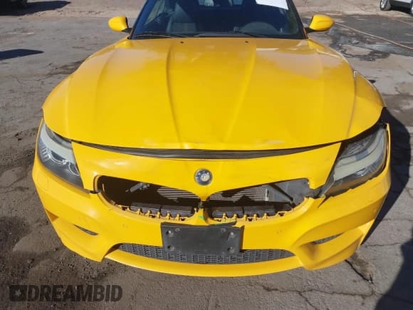 ✅ 2012 BMW Z4 sDrive35i • VIN: WBALM7C56CE384906 • Lot: 43868413. Listed on IAAI with 72,087 mi. Free auction sales archive from the USA and detailed vehicle history report at DreamBid. Image 6.