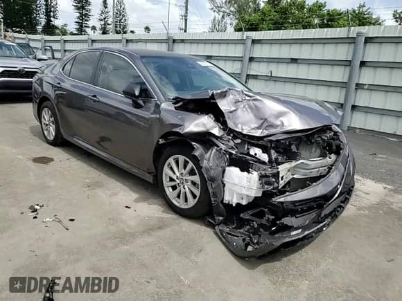 2021 Toyota Camry LE z VIN 4T1C11BK7MU024708, wystawiony jako Copart lot #65838875 z przebiegiem 39 048 mil mil oraz Nie do naprawy • Non repairable. Historia ofert i sprzedaży dostępna na DreamBid. Obrazek 13.