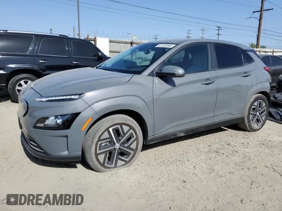 ✅ 2023 Hyundai Kona SE • VIN: KM8K23AG5PU183796 • Лот: 54152094. Опубликован ранее на Copart с пробегом 11 538 миль. Бесплатный доступ к архиву аукционных продаж из США и подробный отчёт об истории автомобиля на DreamBid. Изображение 1.