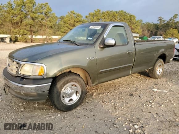 ✅ 2002 Ford F-150 XL • VIN: 2FTRF172X2CA47857 • Lot: 42640365. Wystawiony na Copart z przebiegiem 98 526 mil. Bezpłatny archiwum sprzedaży aukcyjnych z USA i szczegółowy raport historii pojazdu na DreamBid. Zdjęcie 1.