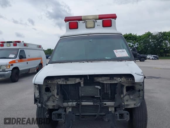 ✅ 2009 Ford E-Series Commercial • VIN: 1FDSS34PX9DA32550 • Лот: 41710405. Опубликован ранее на IAAI с пробегом 391 668 миль. Бесплатный доступ к архиву аукционных продаж из США и подробный отчёт об истории автомобиля на DreamBid. Изображение 6.