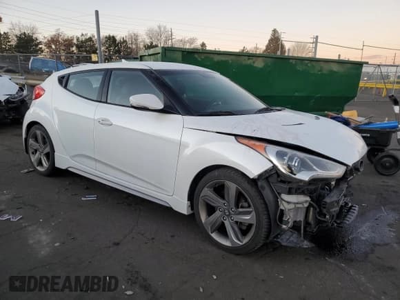 ✅ 2013 Hyundai Veloster Turbo • VIN: KMHTC6AE8DU084094 • Lot: 83704144. Wystawiony na Copart z przebiegiem 118 427 mil. Bezpłatny archiwum sprzedaży aukcyjnych z USA i szczegółowy raport historii pojazdu na DreamBid. Zdjęcie 4.