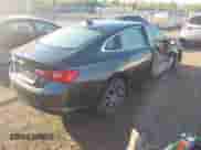 2016 Chevrolet Malibu LT z VIN 1G1ZF5SX1GF281285, wystawiony jako IAAI lot #43405298 z przebiegiem 79 479 mil mil oraz . Historia ofert i sprzedaży dostępna na DreamBid. Obrazek 4.