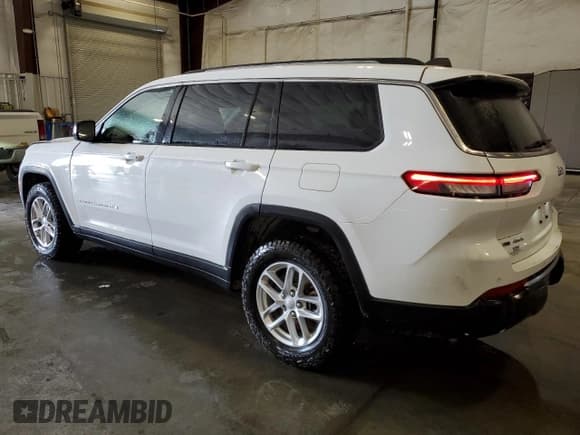 ✅ 2021 Jeep Grand Cherokee Laredo • VIN: 1C4RJKAG9M8154905 • Lot: 61037575. Listed on Copart with 45,267 mi. Free auction sales archive from the USA and detailed vehicle history report at DreamBid. Image 2.