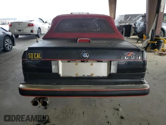 ✅ 1987 BMW 3 Series • VIN: WBABB1303H1928988 • Lot: 71073705. Listed on Copart with 151,494 mi. Free auction sales archive from the USA and detailed vehicle history report at DreamBid. Image 6.