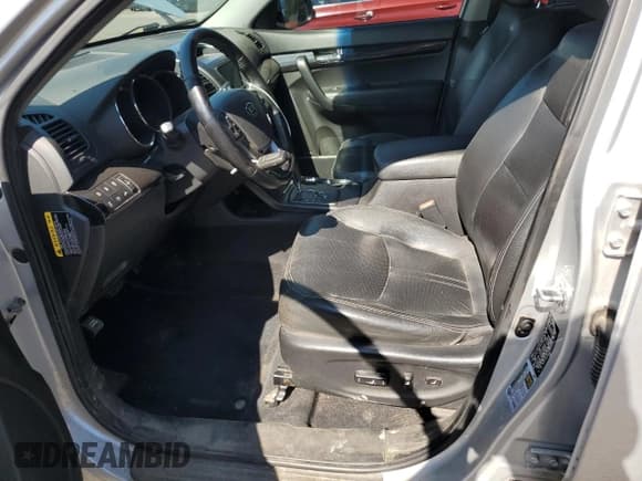 ✅ 2011 Kia Sorento EX • VIN: 5XYKUDA29BG017171 • Lot: 64096585. Listed on Copart with 152,473 mi. Free auction sales archive from the USA and detailed vehicle history report at DreamBid. Image 7.