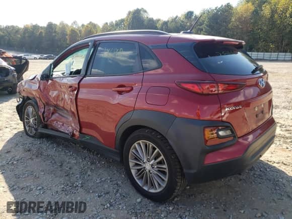 2018 Hyundai Kona SEL z VIN KM8K22AA6JU106772, wystawiony jako Copart lot #63737162 z przebiegiem 78 690 mil mil oraz . Historia ofert i sprzedaży dostępna na DreamBid. Obrazek 3.
