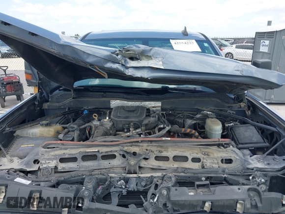 ✅ 2016 Chevrolet Silverado 2500HD LT • VIN: 1GC1KVE85GF165933 • Лот: 42554237. Опубликован ранее на IAAI с пробегом 244 064 миль. Бесплатный доступ к архиву аукционных продаж из США и подробный отчёт об истории автомобиля на DreamBid. Изображение 10.