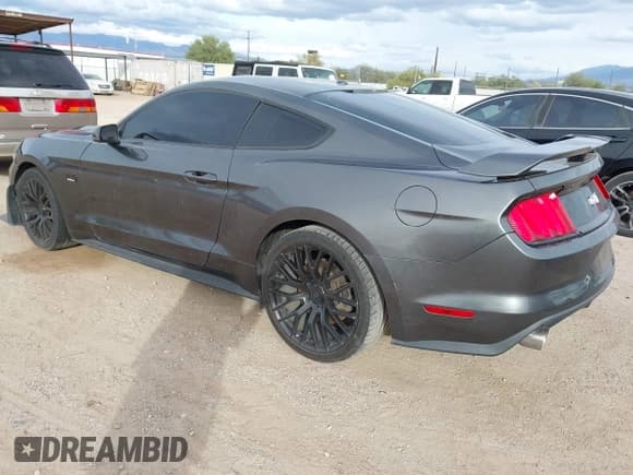 ✅ 2015 Ford Mustang GT • VIN: 1FA6P8CF5F5301580 • Lot: 43714638. Wystawiony na IAAI z przebiegiem 93 763 mil. Bezpłatny archiwum sprzedaży aukcyjnych z USA i szczegółowy raport historii pojazdu na DreamBid. Zdjęcie 3.