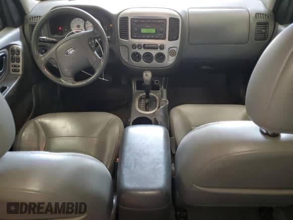 ✅ 2005 Ford Escape XLT • VIN: 1FMYU93155DA15668 • Lot: 57213355. Listed on Copart with 194,147 mi. Free auction sales archive from the USA and detailed vehicle history report at DreamBid. Image 8.